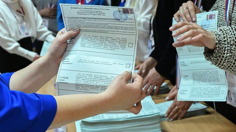 Бюллетень избирателя, проголосовавшего за Владимира Путина Бюллетень избирателя, проголосовавшего за Владимира Путина