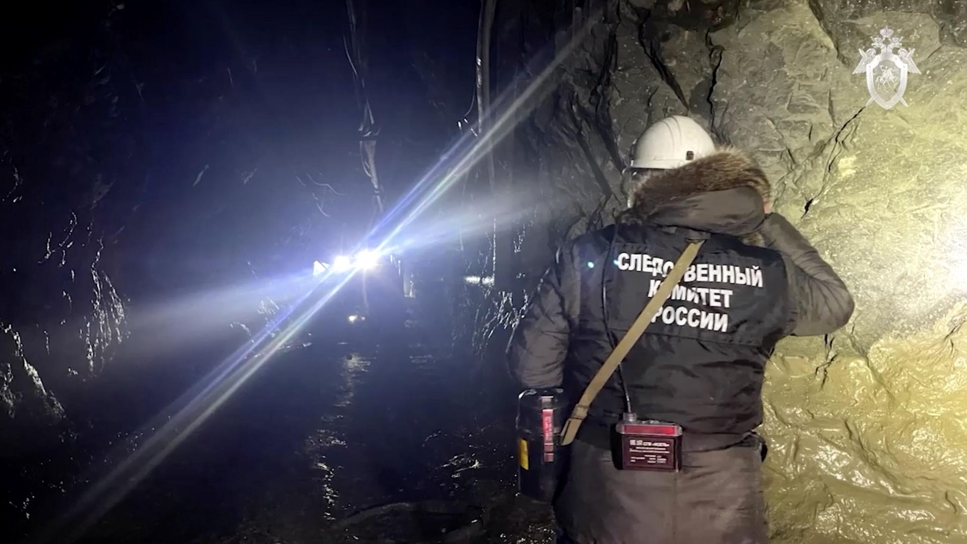 Место обрушения породы в шахте рудника в Зейском муниципальном округе Место обрушения породы в шахте рудника в Зейском муниципальном округе - РИА Новости, 1920, 20.03.2024
