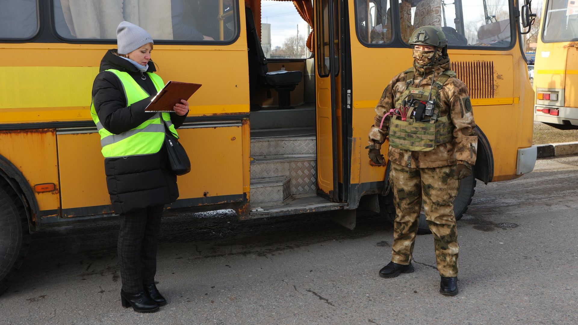 Учения в Белгороде по вывозу жителей в безопасные районы Учения в Белгороде по вывозу жителей в безопасные районы - РИА Новости, 1920, 19.03.2024
