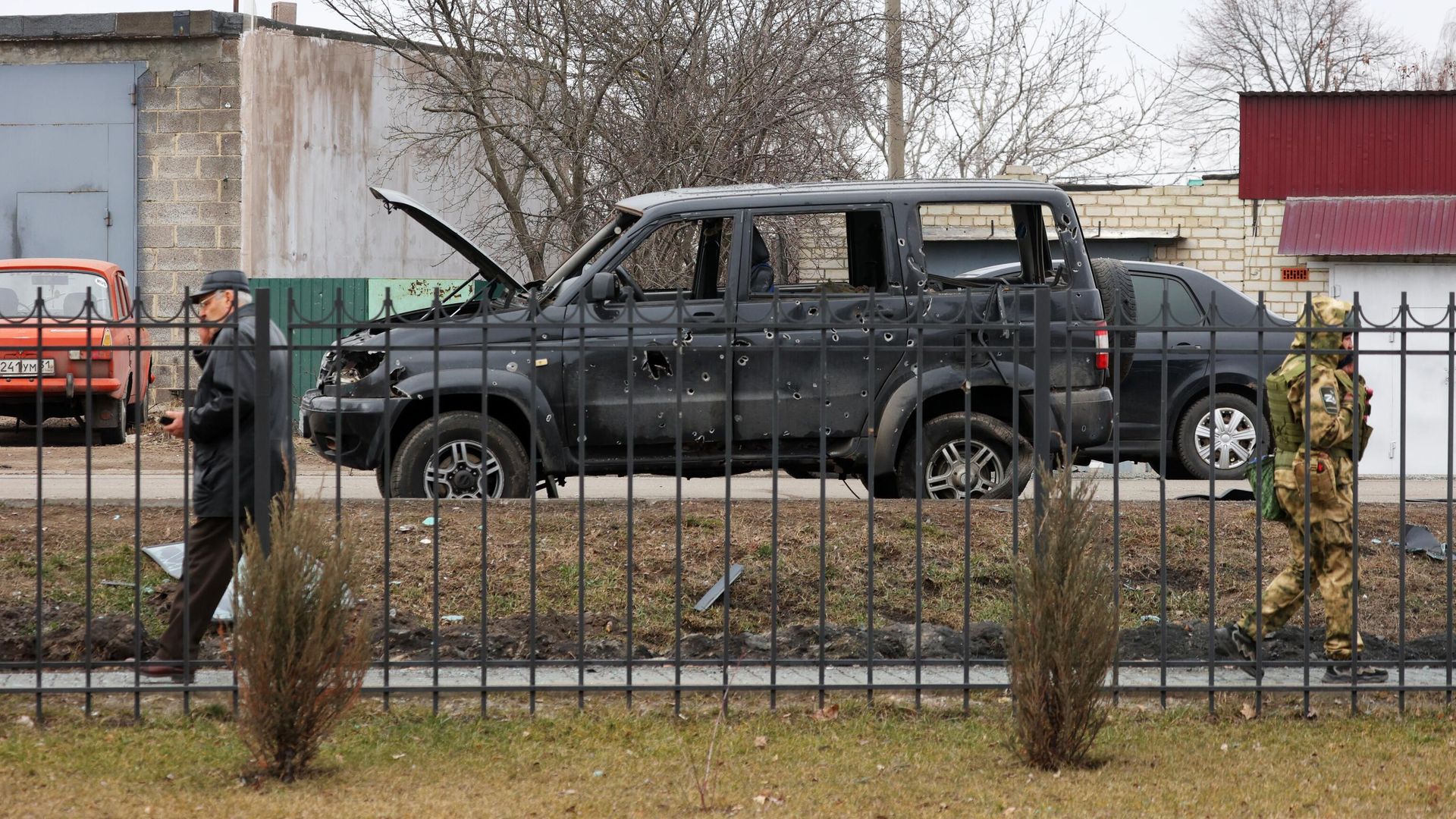 Автомобиль, поврежденный в результате обстрела ВСУ поселка Разумное в Белгородской области Автомобиль, поврежденный в результате обстрела ВСУ поселка Разумное в Белгородской области - РИА Новости, 1920, 19.03.2024
