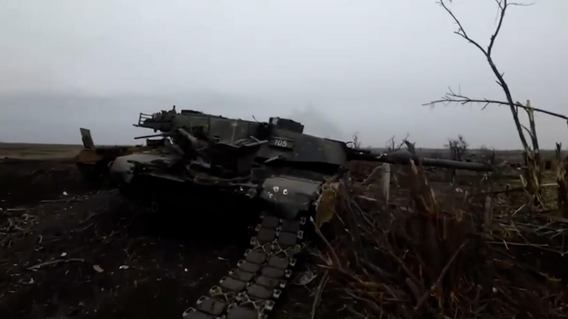 Танк Abrams, подбитый под Авдеевкой Танк Abrams, подбитый под Авдеевкой - РИА Новости, 1920, 20.03.2024
