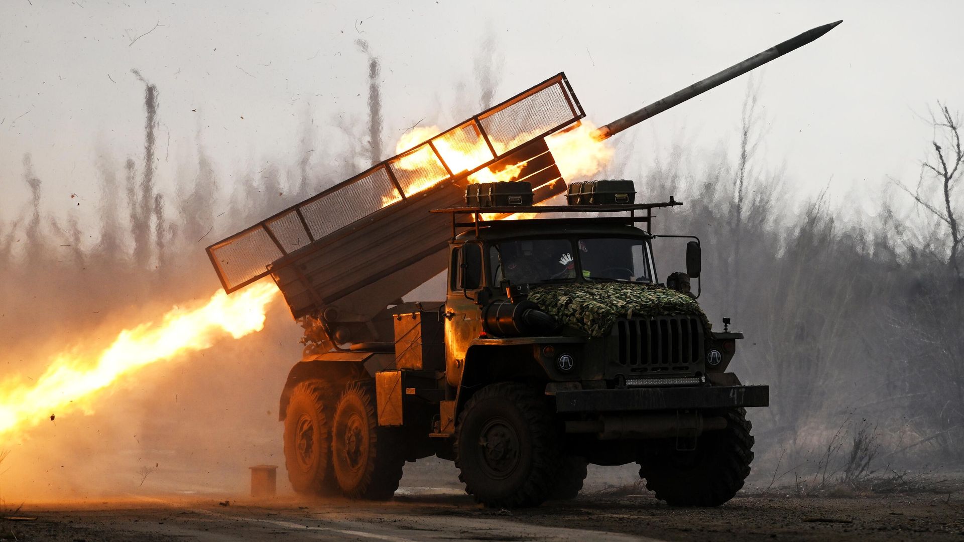 Реактивная система залпового огня (РСЗО) БМ-21 Град Реактивная система залпового огня (РСЗО) БМ-21 Град - РИА Новости, 1920, 04.04.2024