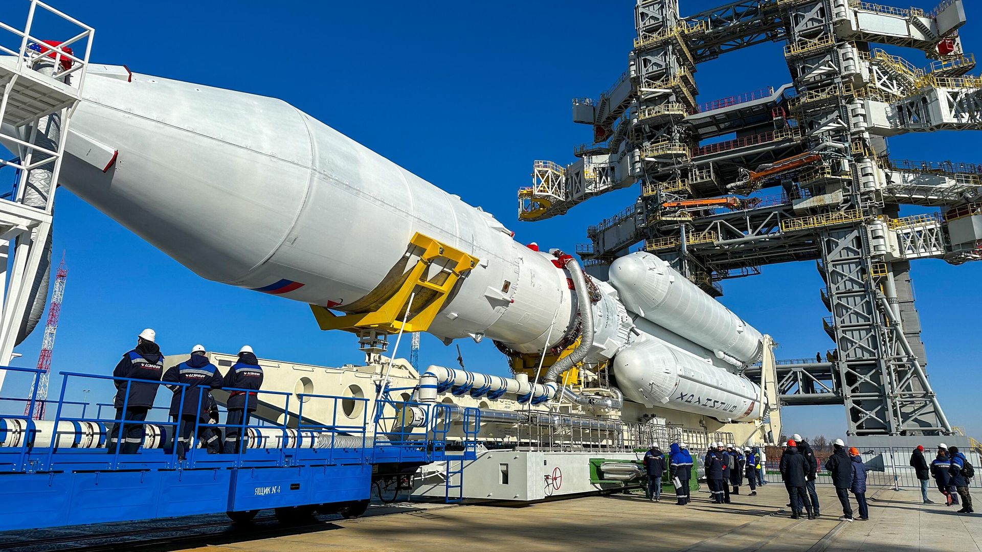 Первая летная ракета космического назначения Ангара-А5 на стартовом комплексе космодрома Восточный Первая летная ракета космического назначения Ангара-А5 на стартовом комплексе космодрома Восточный - РИА Новости, 1920, 29.03.2024