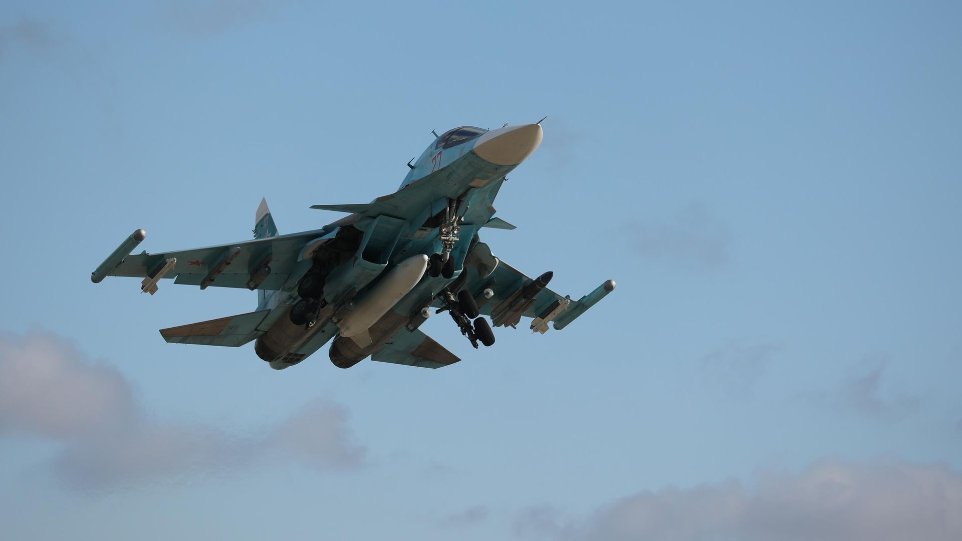 Истребитель-бомбардировщик Су-34 Истребитель-бомбардировщик Су-34 - РИА Новости, 1920, 06.09.2024