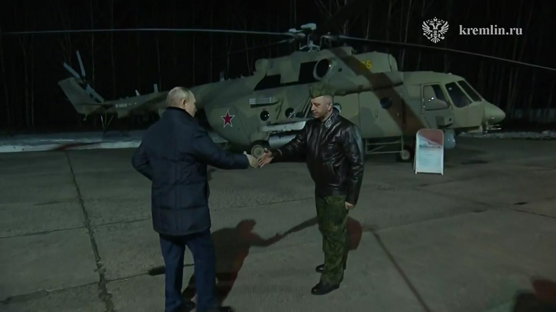 Путин в центре боевого применения и переучивания летного состава - РИА Новости, 1920, 27.03.2024