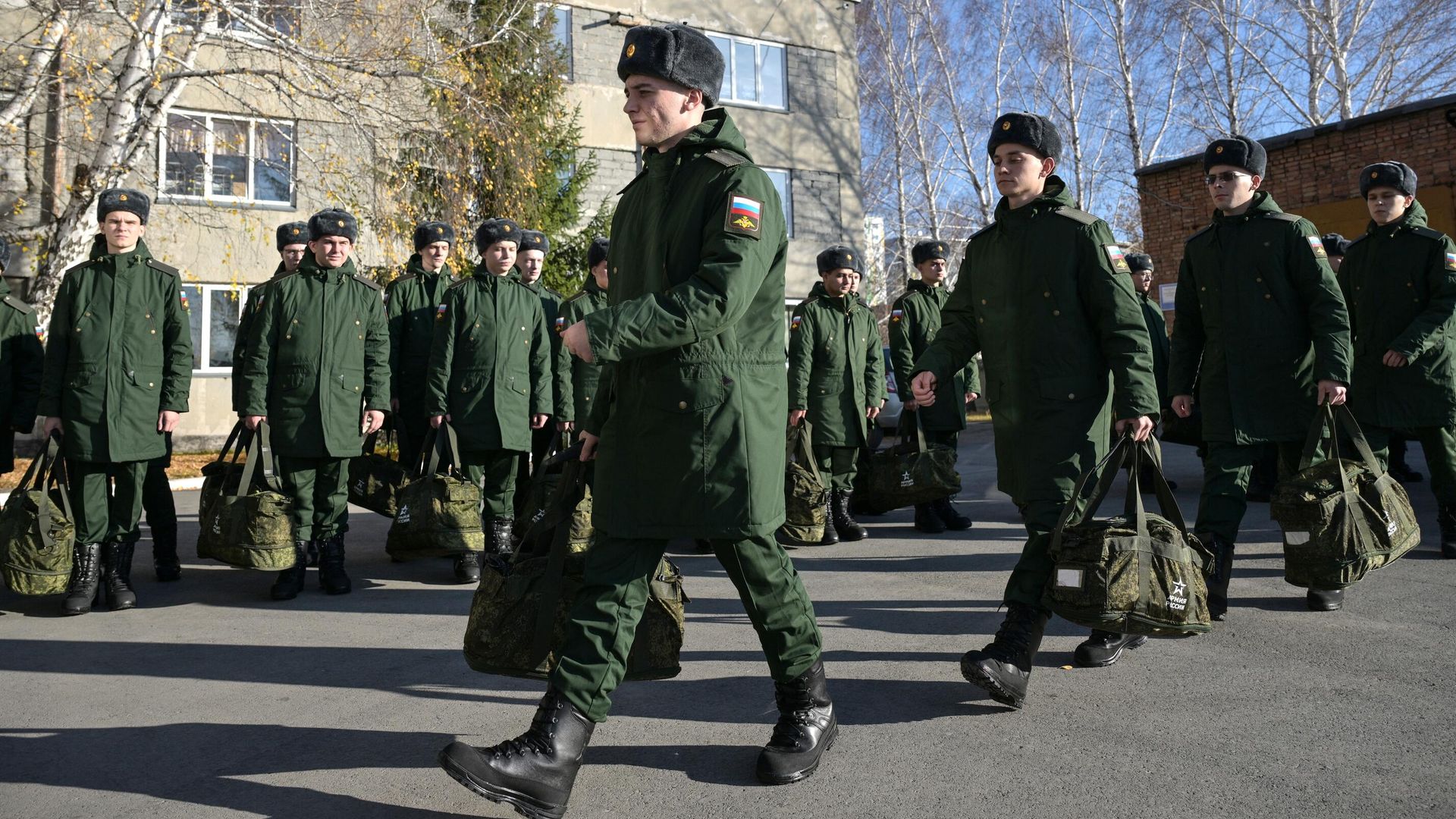Призывники в сборном пункте в Новосибирской области перед отправкой к местам несения службы в Вооруженных силах Российской Федерации Призывники в сборном пункте в Новосибирской области перед отправкой к местам несения службы в Вооруженных силах Российской Федерации - РИА Новости, 1920, 29.03.2024