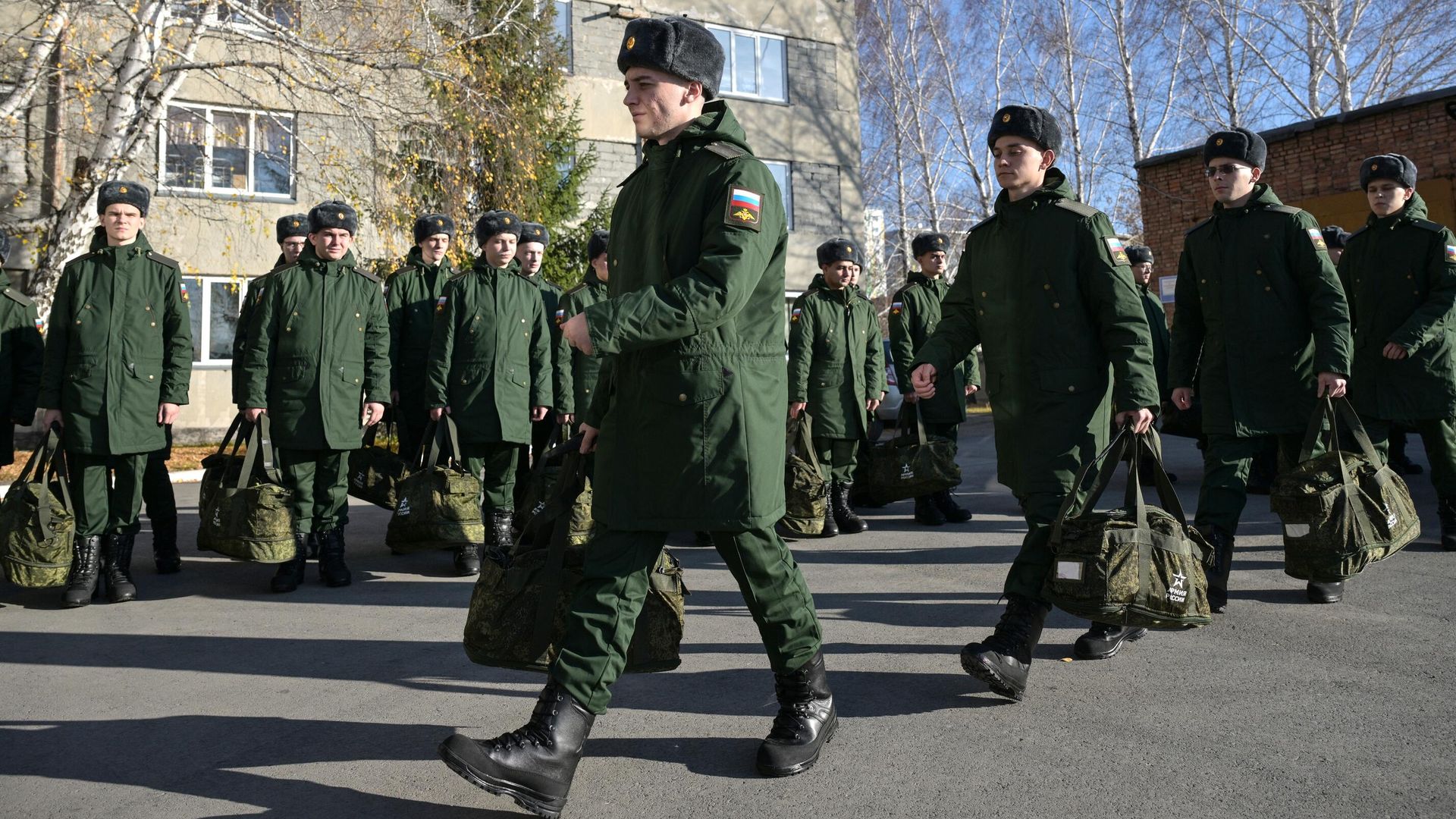 Призывники в сборном пункте в Новосибирской области перед отправкой к местам несения службы в Вооруженных силах Российской Федерации Призывники в сборном пункте в Новосибирской области перед отправкой к местам несения службы в Вооруженных силах Российской Федерации - РИА Новости, 1920, 29.03.2024
