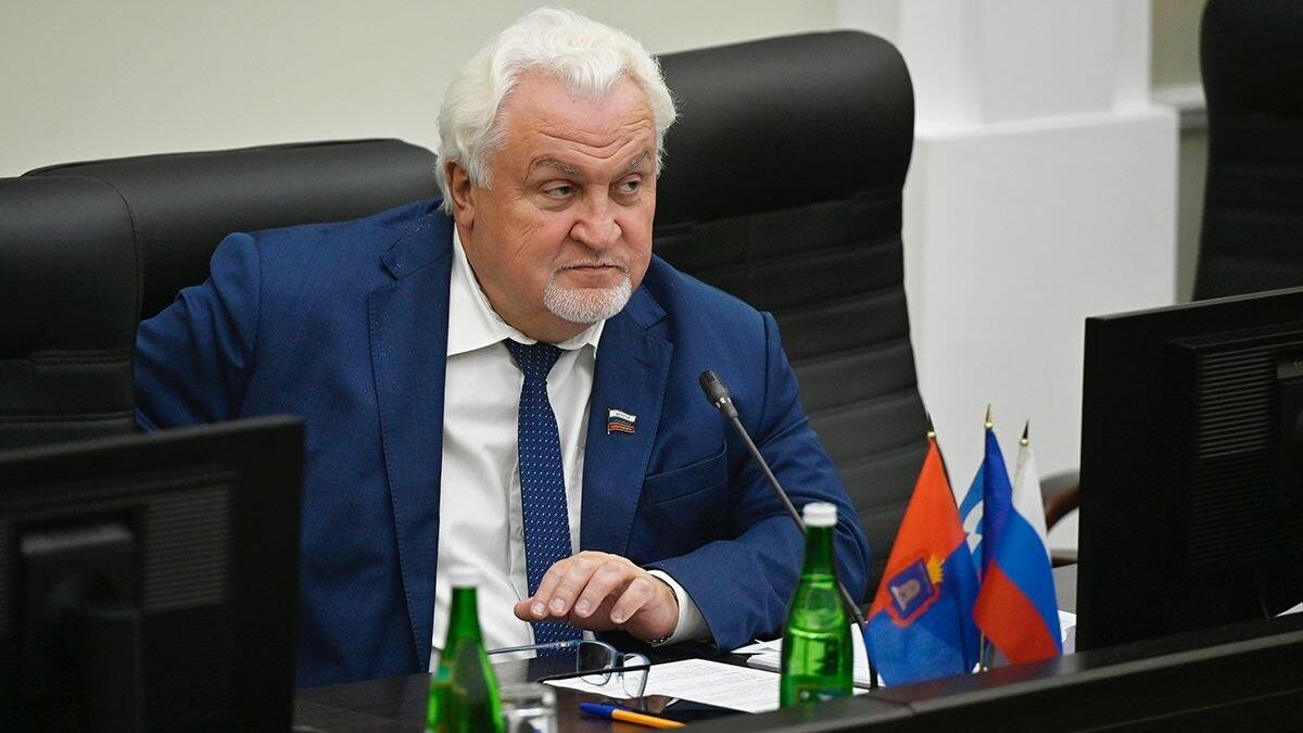 Председатель Тамбовской областной Думы Евгений Матушкин Председатель Тамбовской областной Думы Евгений Матушкин - РИА Новости, 1920, 27.11.2024
