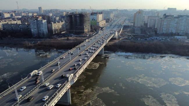 Таяние льда на Иртыше в Омске