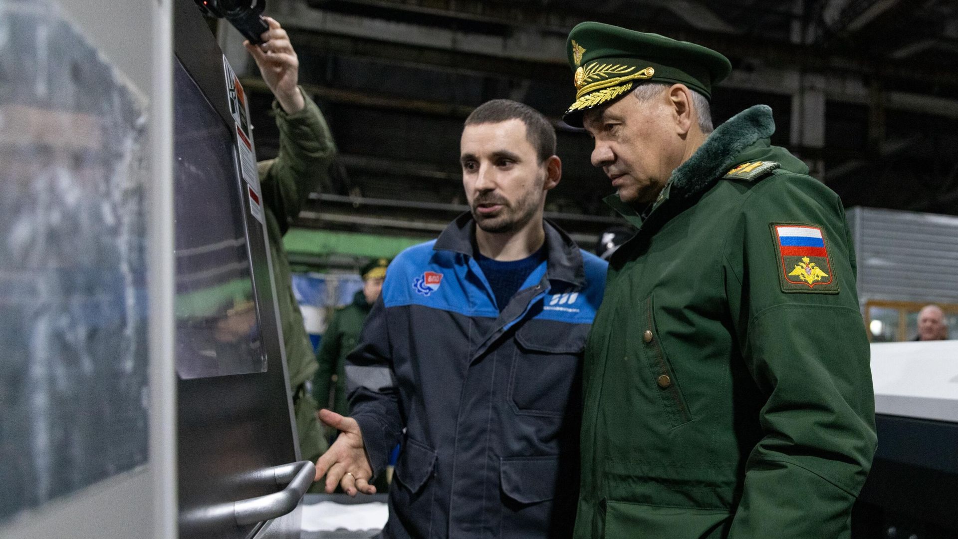 Министр обороны Сергей Шойгу проверяет ход выполнения гособоронзаказа на предприятии в Алтайском крае Министр обороны Сергей Шойгу проверяет ход выполнения гособоронзаказа на предприятии в Алтайском крае - РИА Новости, 1920, 30.03.2024
