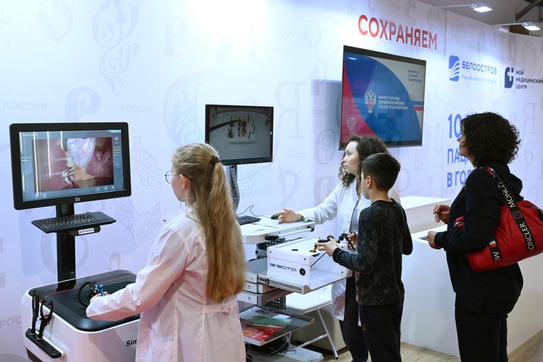 Выставка Россия. Презентация VR-тренажера для будущих хирургов Выставка Россия. Презентация VR-тренажера для будущих хирургов