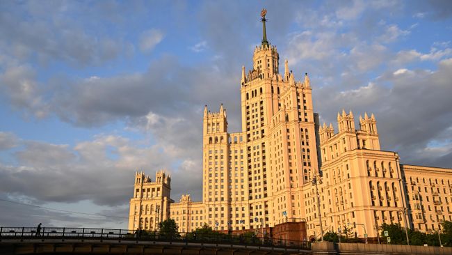 Высотное здание на Котельнической набережной в Москве