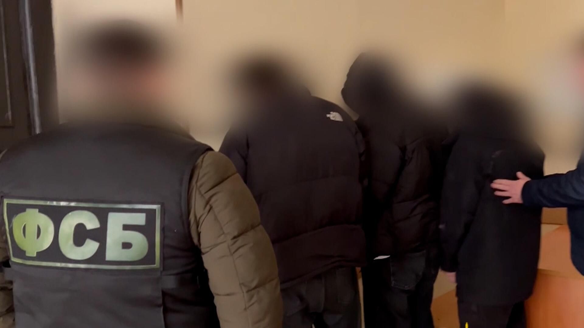 Задержание подростков, пытавшихся совершить диверсию в Уфе Задержание подростков, пытавшихся совершить диверсию в Уфе - РИА Новости, 1920, 03.04.2024