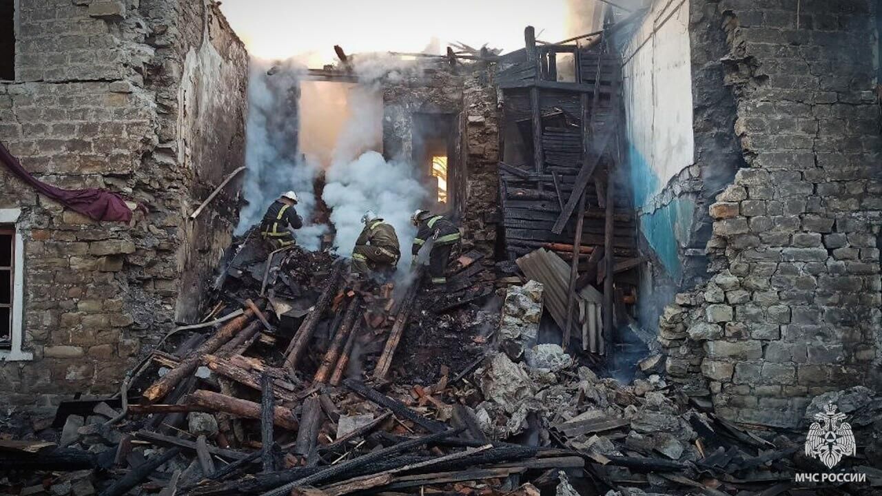 Последствия обстрела города Стаханов в ЛНР со стороны ВСУ Последствия обстрела города Стаханов в ЛНР со стороны ВСУ - РИА Новости, 1920, 14.04.2024