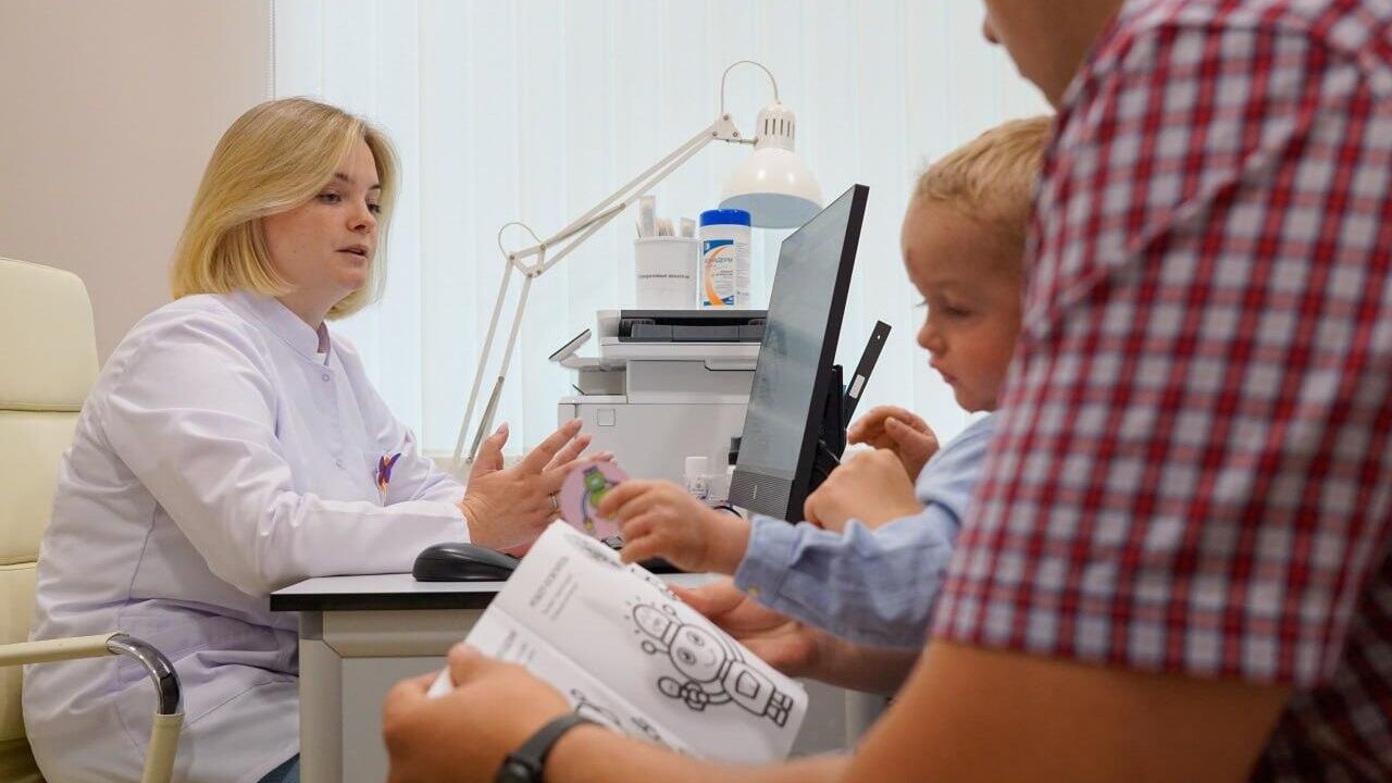 Около 250 детей с редкими кожными болезнями прошли лечение в Подмосковье Около 250 детей с редкими кожными болезнями прошли лечение в Подмосковье - РИА Новости, 1920, 08.04.2024
