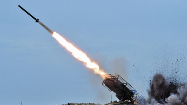 Тяжелая огнеметная система ТОС-1А Солнцепек