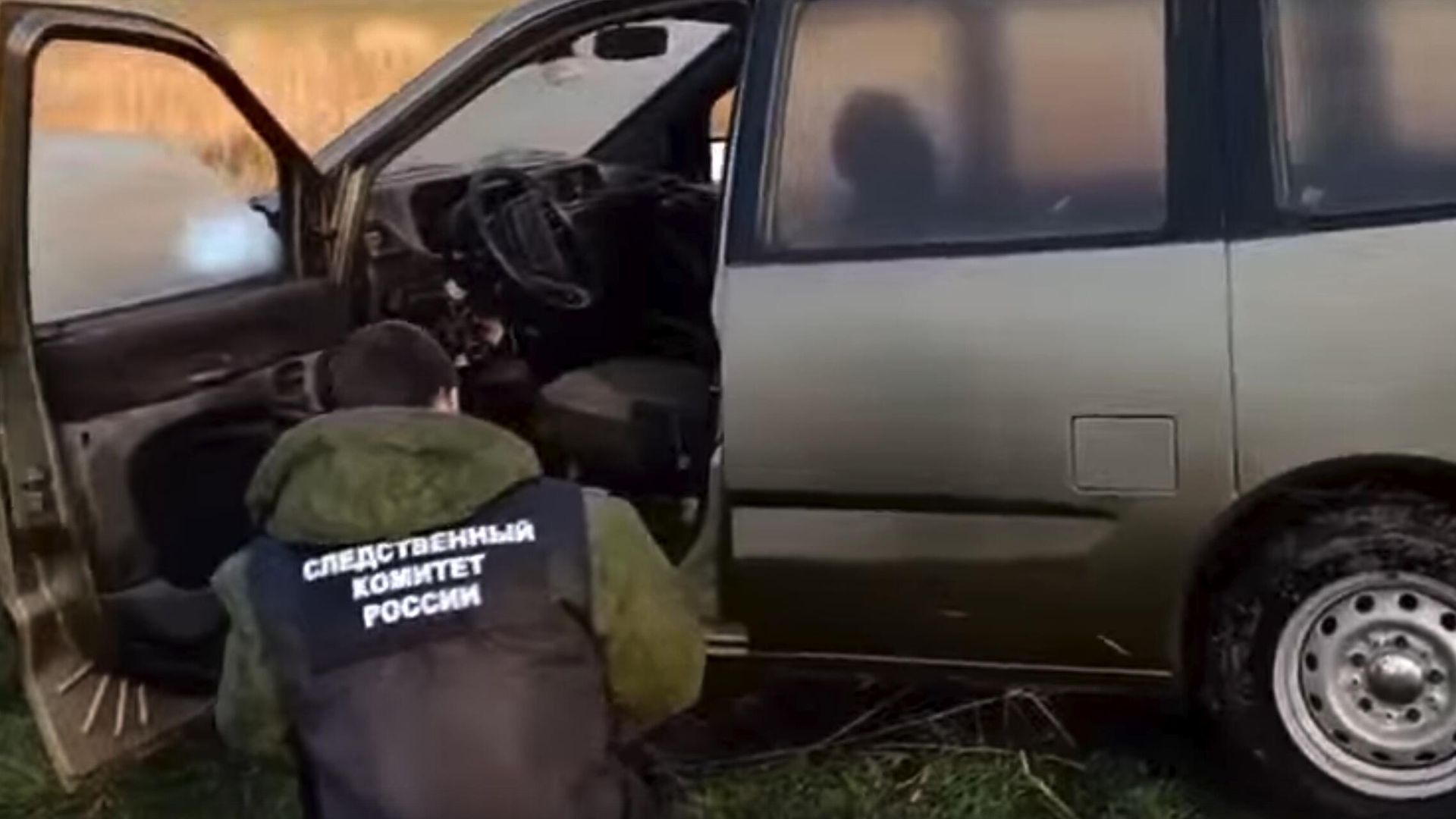 Скриншот видео работы криминалистов следственного управления на месте преступления в Ростовской области Скриншот видео работы криминалистов следственного управления на месте преступления в Ростовской области - РИА Новости, 1920, 11.04.2024