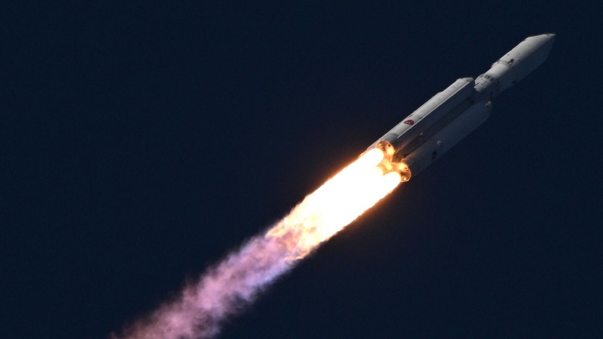 Запуск первой летной ракеты космического назначения Ангара-А5 с разгонным блоком Орион с космодрома Восточный - РИА Новости, 1920, 11.04.2024