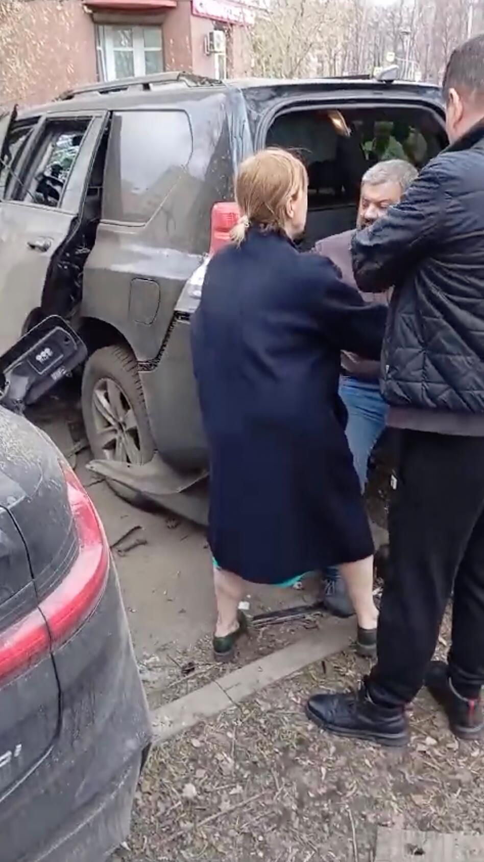 Место взрыва автомобиля на севере Москвы Место взрыва автомобиля на севере Москвы - РИА Новости, 1920, 16.04.2024