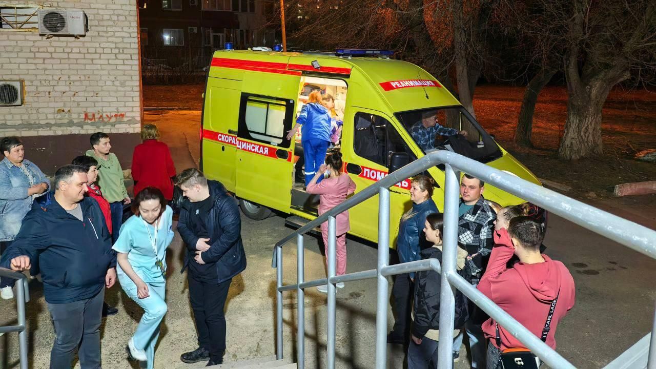 Эвакуация перинатального центра в Оренбурге из-за паводка Эвакуация перинатального центра в Оренбурге из-за паводка - РИА Новости, 1920, 13.04.2024