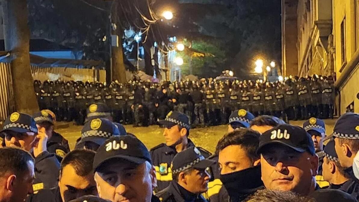 Митинг против принятия закона об иноагентах в Тбилиси. 15 апреля 2024 Митинг против принятия закона об иноагентах в Тбилиси. 15 апреля 2024 - РИА Новости, 1920, 15.04.2024