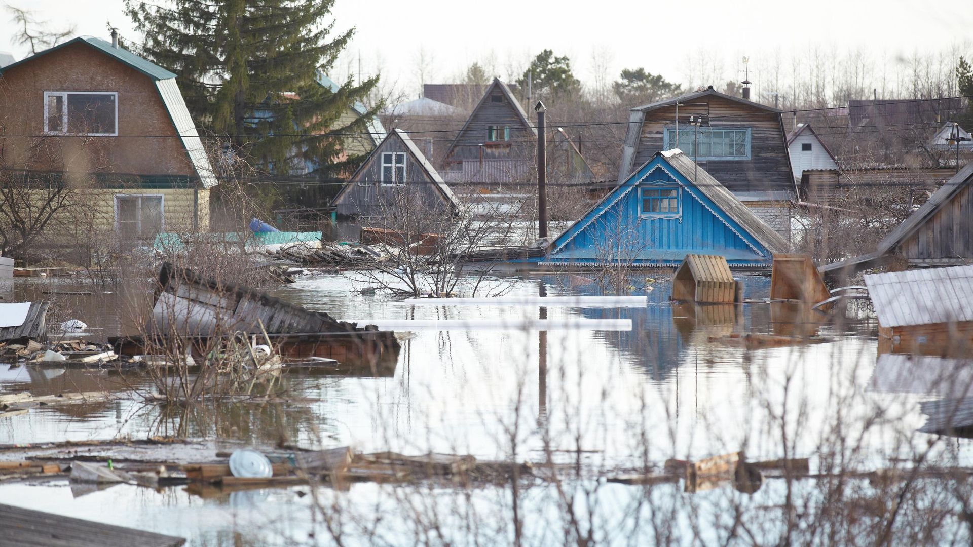 Подтопленные дома в СНТ КМЗ 3 в городе Кургане Подтопленные дома в СНТ КМЗ 3 в городе Кургане - РИА Новости, 1920, 18.04.2024