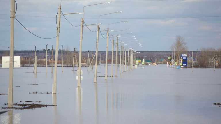 Паводок в окрестностях шоссе Тюнина в городе Кургане