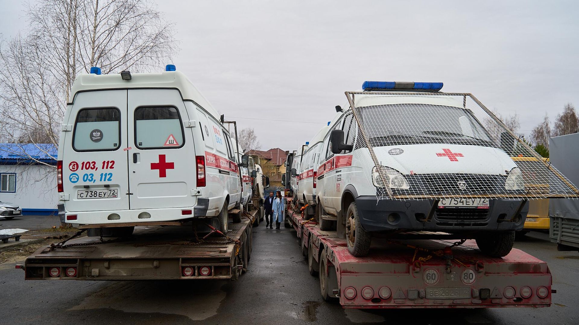Автомобили скорой помощи, переданные из Тюмени в зону СВО Автомобили скорой помощи, переданные из Тюмени в зону СВО - РИА Новости, 1920, 19.04.2024