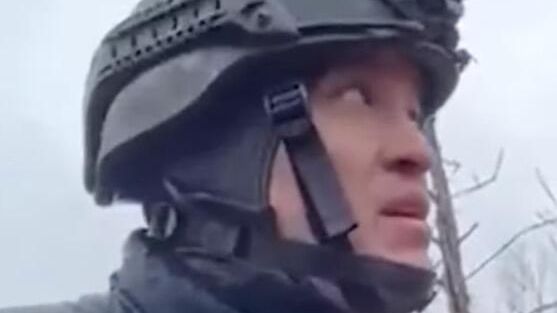 Военный корреспондент Известий Семён Ерёмин. Стоп-кадр видео Военный корреспондент Известий Семён Ерёмин. Стоп-кадр видео - РИА Новости, 1920, 20.04.2024