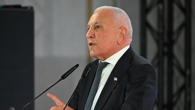 Дмитрий Константинов