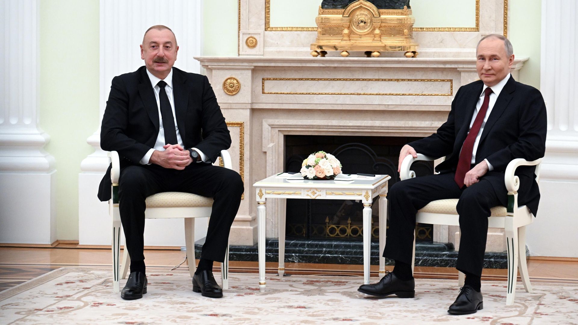 Президент России Владимир Путин и президент Азербайджана Ильхам Алиев во время встречи Президент России Владимир Путин и президент Азербайджана Ильхам Алиев во время встречи - РИА Новости, 1920, 22.04.2024