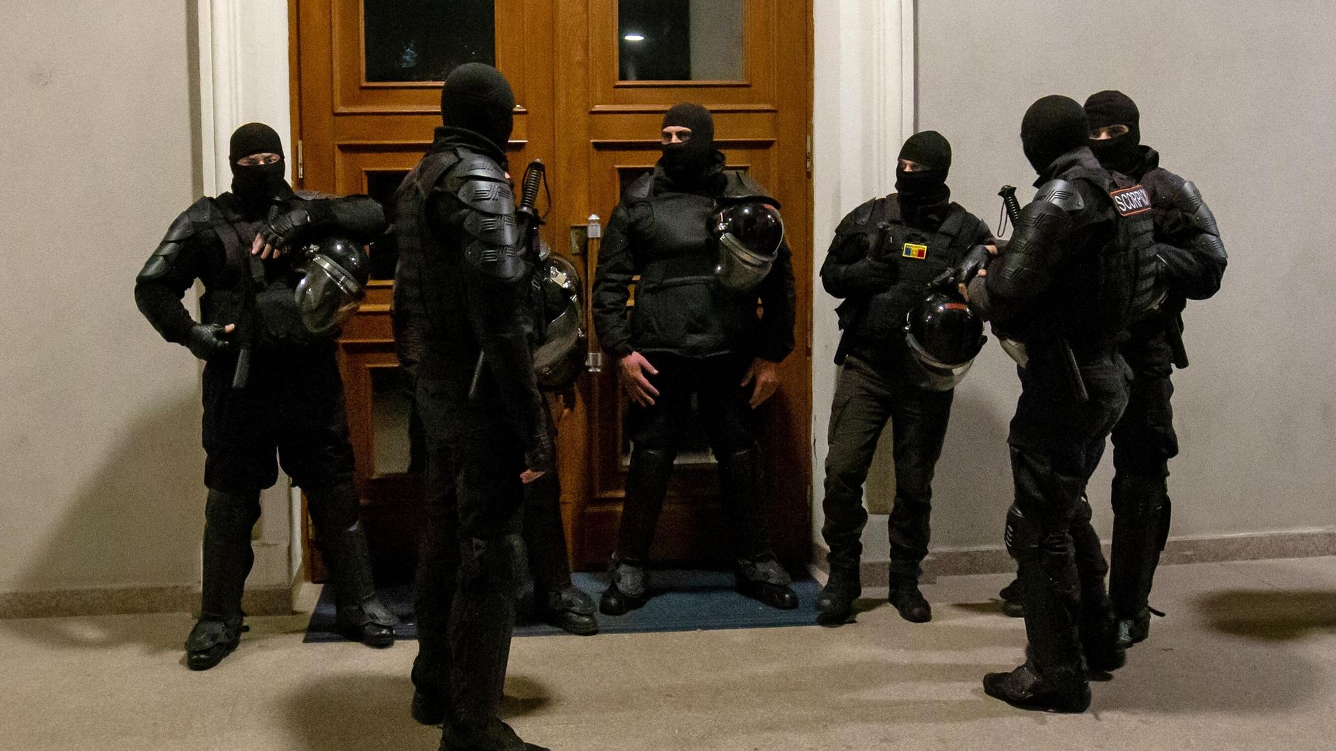 Сотрудники полиции в Кишиневе Сотрудники полиции в Кишиневе - РИА Новости, 1920, 23.04.2024