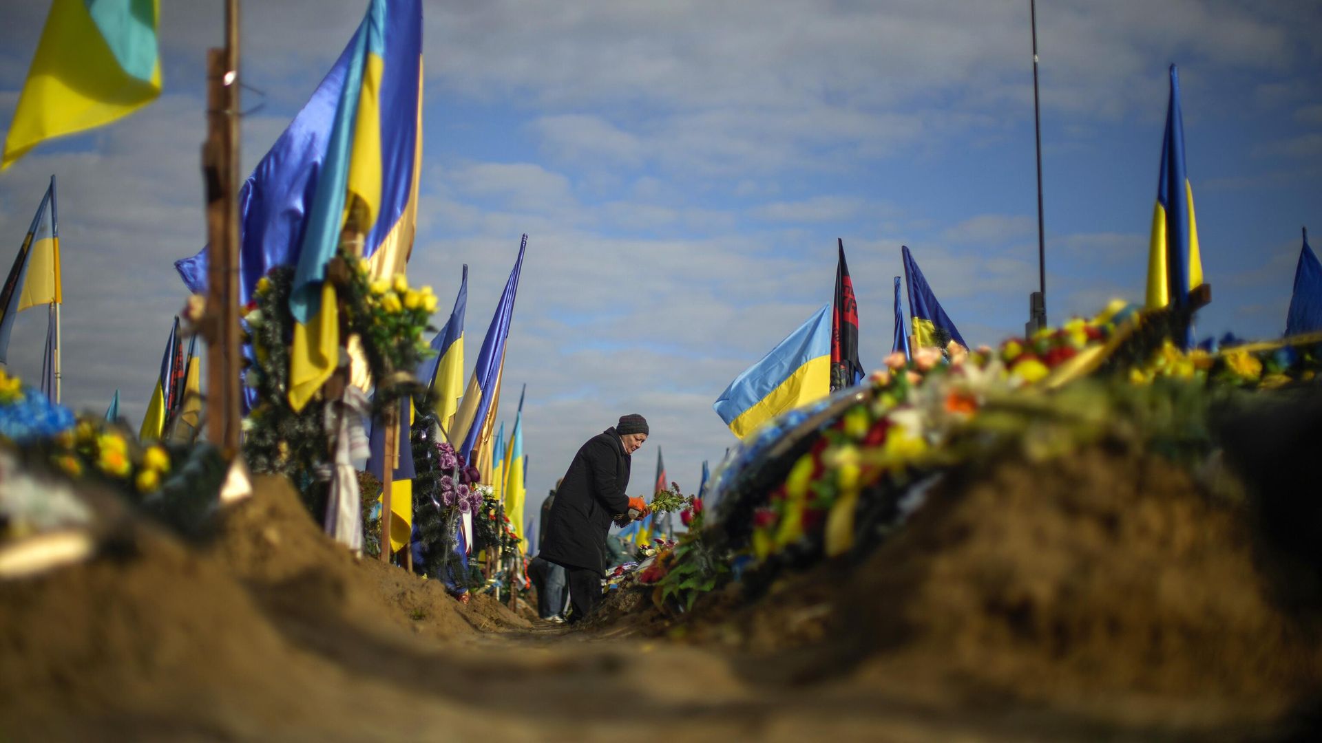 Могилы погибших украинских военных в Харькове Могилы погибших украинских военных в Харькове - РИА Новости, 1920, 08.05.2024