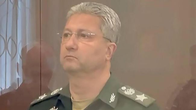 Тимур Иванов