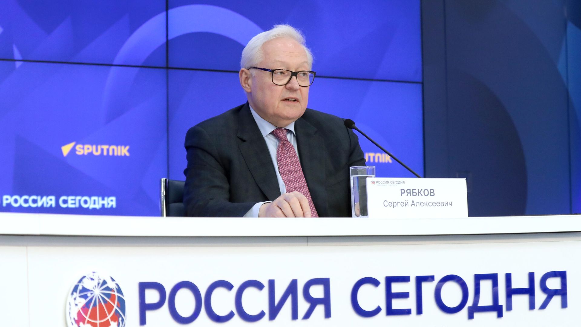 Заместитель министра иностранных дел РФ Сергей Рябков в ММПЦ МИА Россия сегодня в Москве Заместитель министра иностранных дел РФ Сергей Рябков в ММПЦ МИА Россия сегодня в Москве - РИА Новости, 1920, 26.06.2024