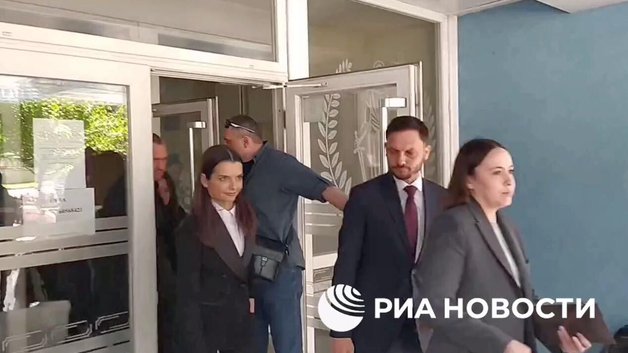 Глава Гагаузии Евгения Гуцул выходит из здания районного суда Кишинева - РИА Новости, 1920, 31.03.2025