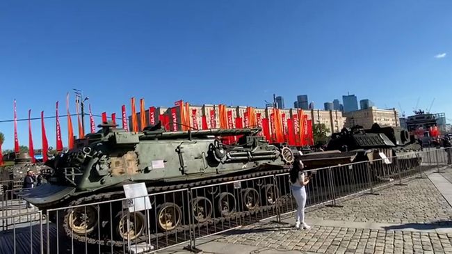 Выставка трофейного западного вооружения и техники на Поклонной горе