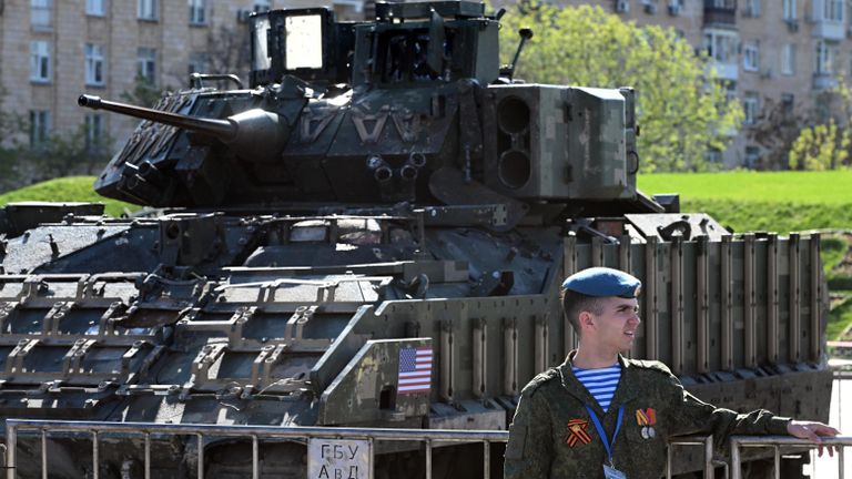 Выставка трофейного вооружения и техники на Поклонной горе Выставка трофейного вооружения и техники на Поклонной горе