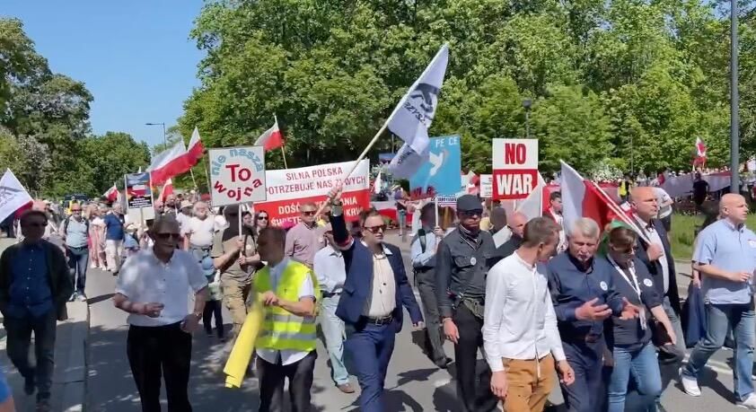 Марш против вовлечения Польши в боевые действия на Украине Марш против вовлечения Польши в боевые действия на Украине - РИА Новости, 1920, 28.08.2024