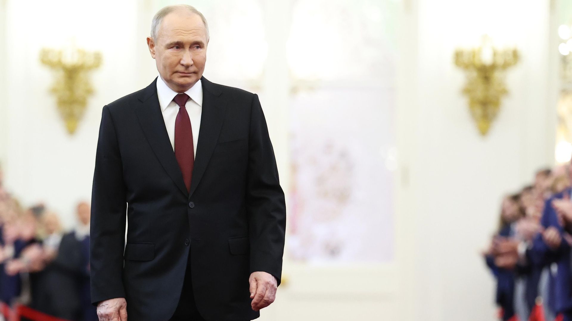 Избранный президент РФ Владимир Путин на церемонии инаугурации в Кремле Избранный президент РФ Владимир Путин на церемонии инаугурации в Кремле - РИА Новости, 1920, 07.05.2024