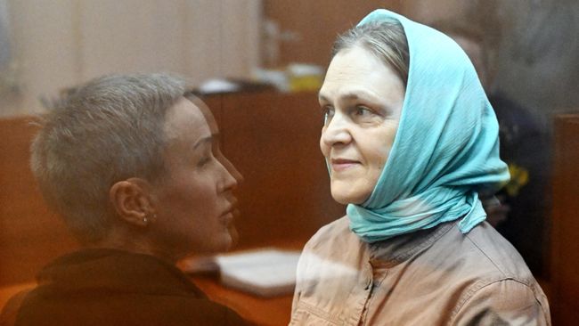 Журналистка и писательница Надежда Кеворкова* в Басманном суде Москвы