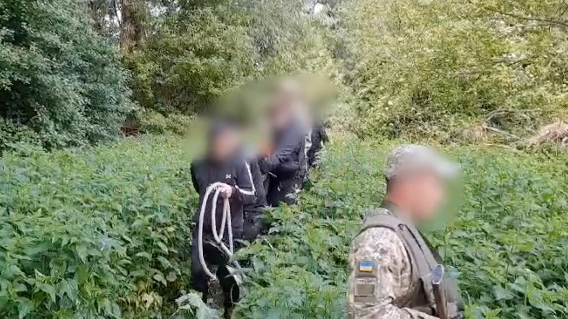 Украинские пограничники при задержании Украинские пограничники при задержании - РИА Новости, 1920, 01.06.2024