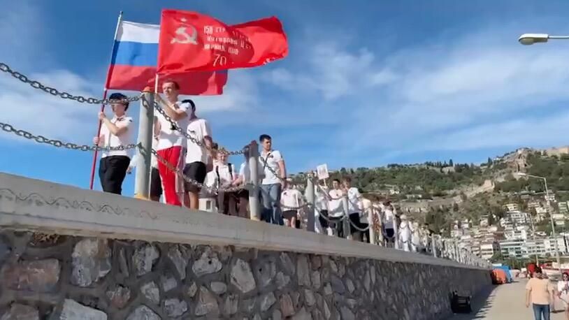 Акция Бессмертный полк в Турции Акция Бессмертный полк в Турции - РИА Новости, 1920, 30.04.2025