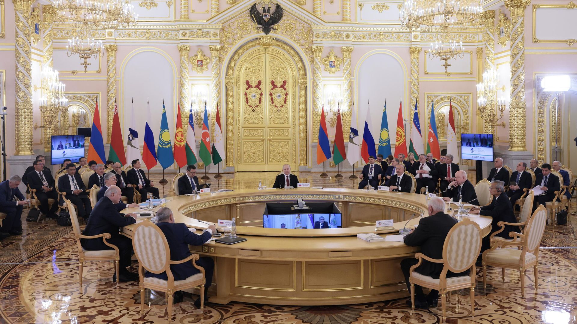 Президент РФ Владимир Путин проводит заседание высшего Евразийского экономического совета Президент РФ Владимир Путин проводит заседание высшего Евразийского экономического совета - РИА Новости, 1920, 08.05.2024