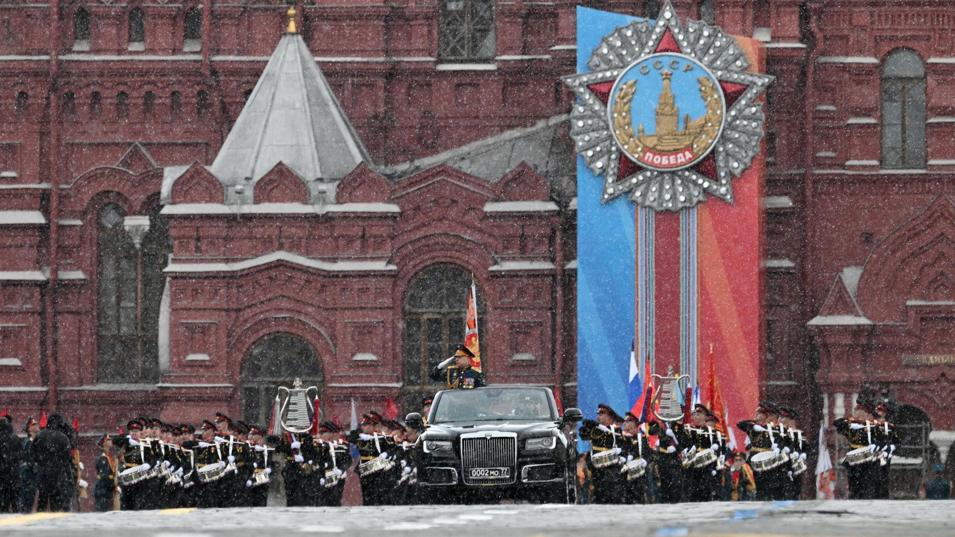 Главнокомандующий сухопутными войсками РФ Олег Салюков на военном параде на Красной площади в честь 79-летия Победы в Великой Отечественной войне Главнокомандующий сухопутными войсками РФ Олег Салюков на военном параде на Красной площади в честь 79-летия Победы в Великой Отечественной войне - РИА Новости, 1920, 09.05.2024