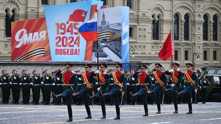 Знаменная группа на военном параде на Красной площади в честь 79-летия Победы в Великой Отечественной войне Знаменная группа на военном параде на Красной площади в честь 79-летия Победы в Великой Отечественной войне