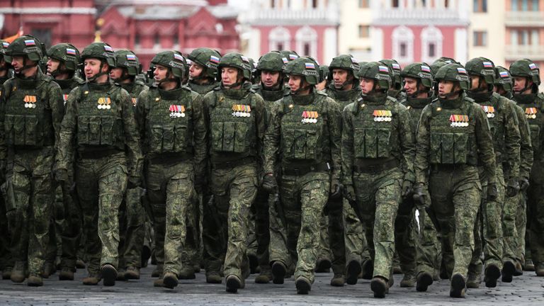 Военнослужащие – участники СВО на военном параде на Красной площади в честь 79-летия Победы в Великой Отечественной войне Военнослужащие – участники СВО на военном параде на Красной площади в честь 79-летия Победы в Великой Отечественной войне