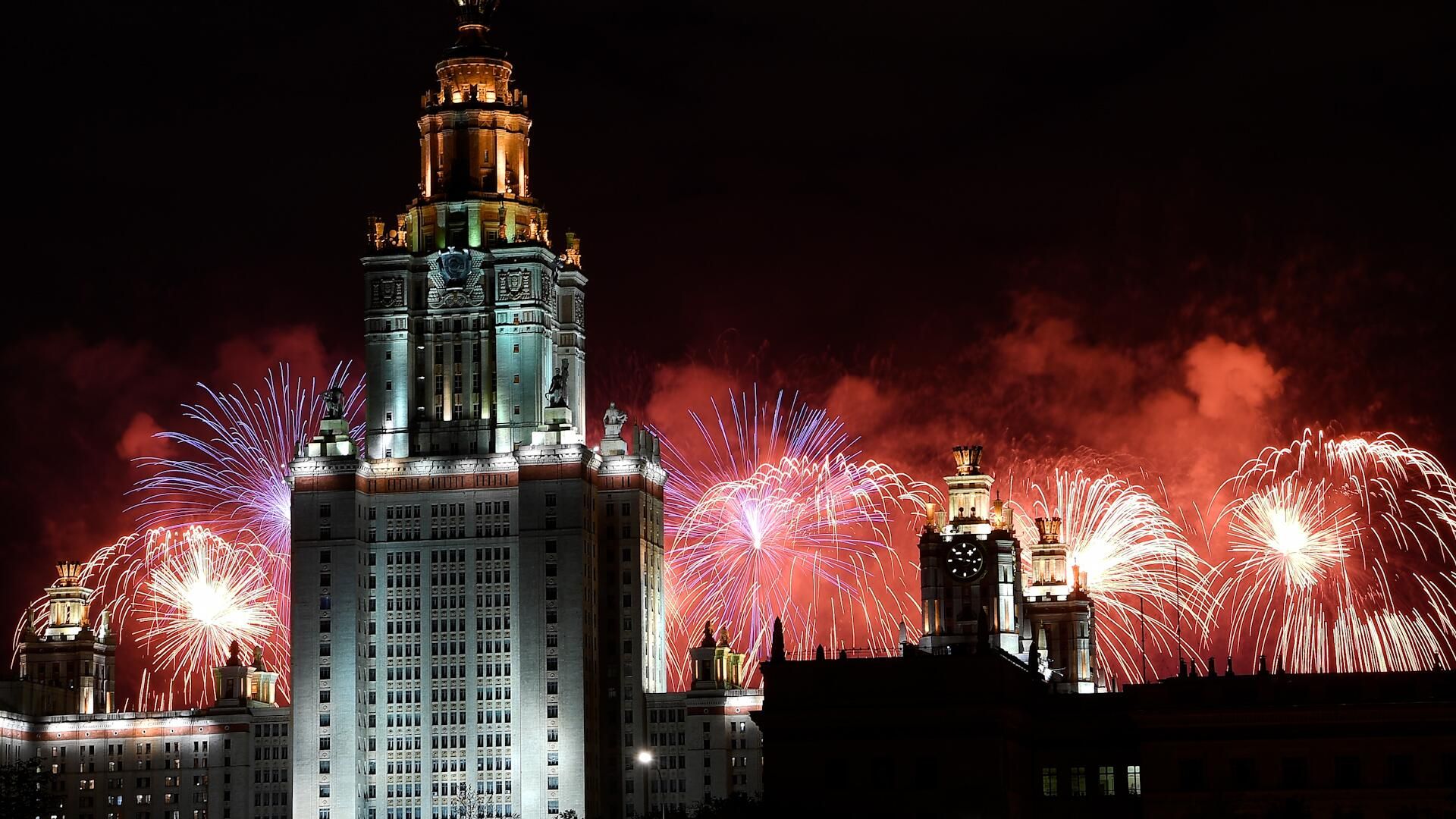 Праздничный салют в Москве в честь Дня Победы Праздничный салют в Москве в честь Дня Победы - РИА Новости, 1920, 09.05.2024
