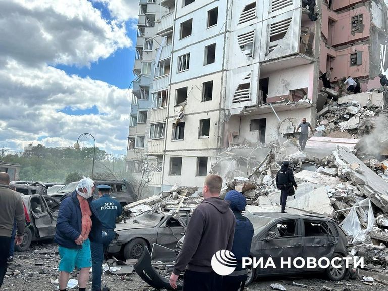 На месте обрушения подъезда в Белгороде На месте обрушения подъезда в Белгороде