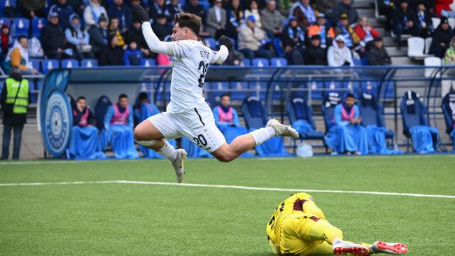 Форвард Нижнего Новгорода Хуан Босельи Форвард Нижнего Новгорода Хуан Босельи